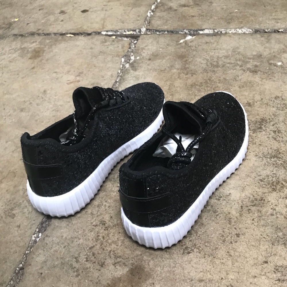Glitter Fashion Sneaker - Picture 2 of 8